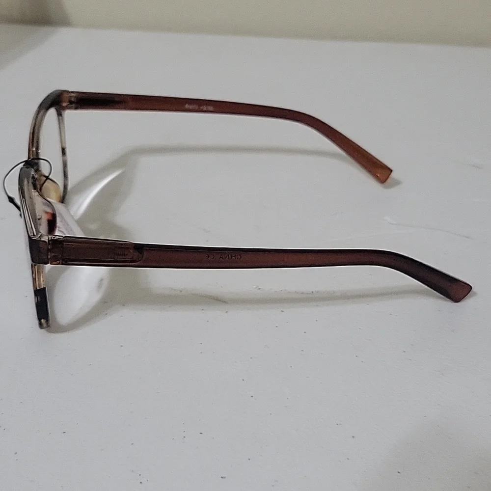 Reader - Picture 2 of 3